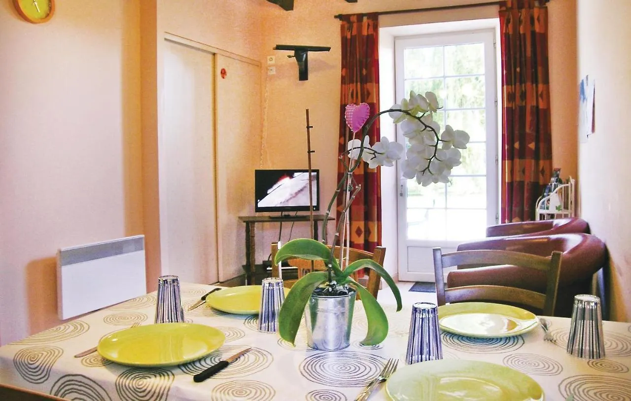Amazing Apartment In Roz-Landrieux With Kitchen フランス