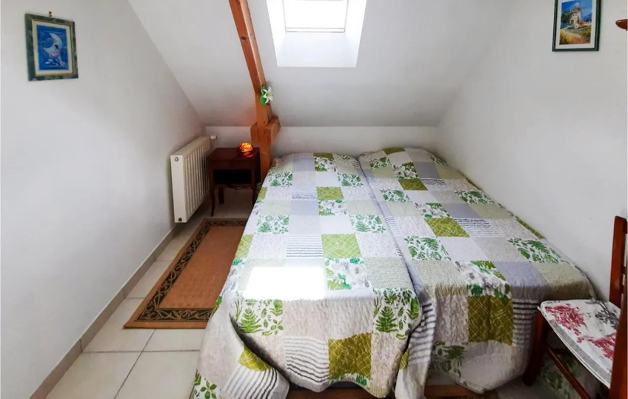 Amazing Apartment In Roz-Landrieux With Kitchen フランス