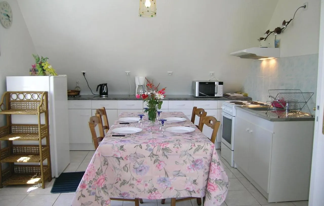 Amazing Apartment In Roz-Landrieux With Kitchen フランス
